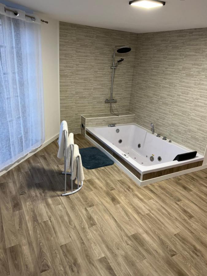Magnifique Loft 35M2 Jacuzzi Rvb Night 1 Hotel Амиен Екстериор снимка