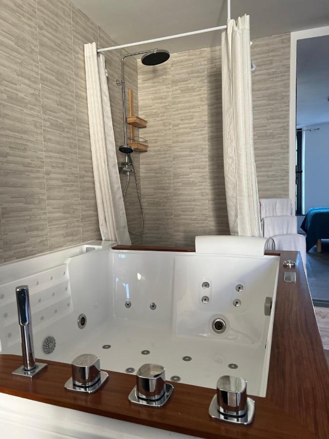 Magnifique Loft 35M2 Jacuzzi Rvb Night 1 Hotel Амиен Екстериор снимка